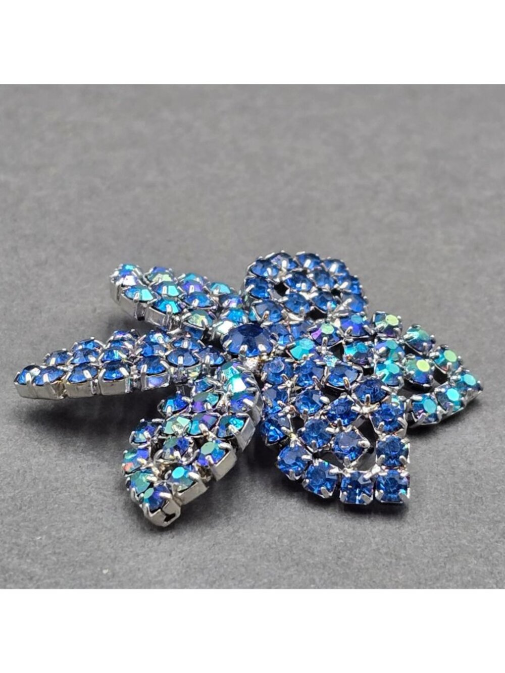 Vintage Rhinestone Blue Aurora Borealis Flower Brooch 2" Silver Tone Star Pin - Picture 3 of 9